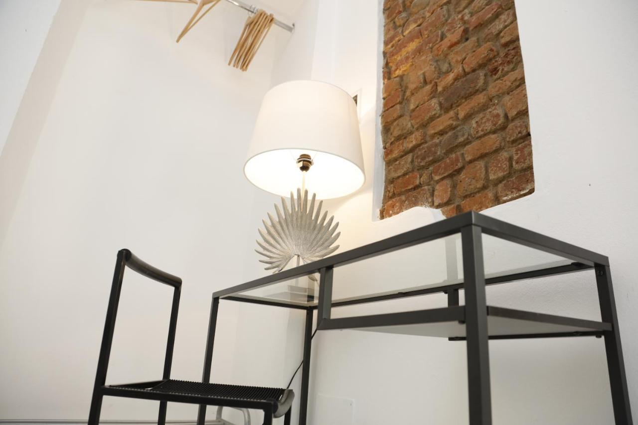 Appartamento Dhomes - And *